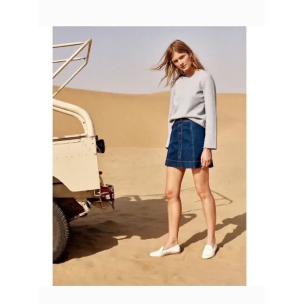 Like New! MADEWELL Metropolis Snap Button Denim Jean Mini Skirt in Size 4
